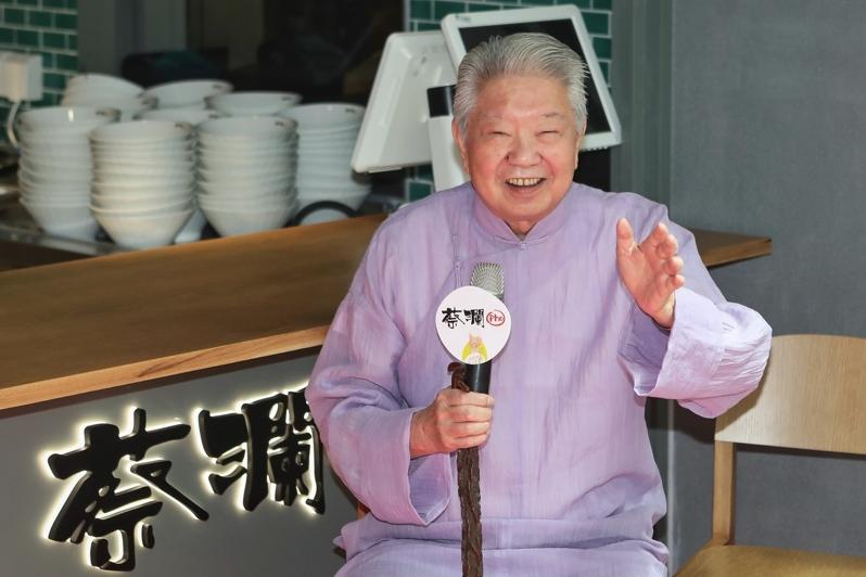 助理公开蔡澜最后时光「吃喝减少不言不语安详离去」