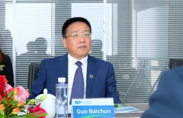 百亿上市公司董事长境外落网 曾任副市长(组图)