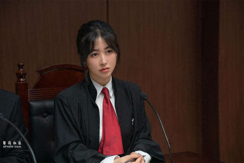 “挣不到钱 不如端盘子”他们注销了律师证(组图)