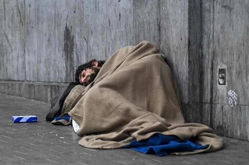 电视童星沦为街友 网友发动募款被星妈婉拒