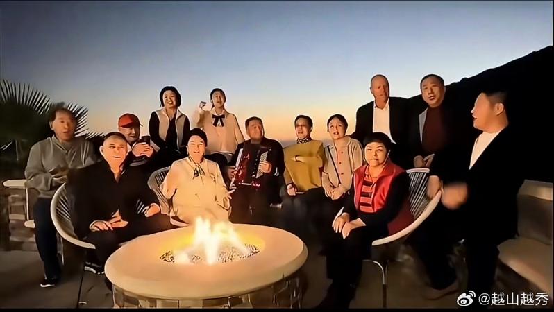 姜昆在加州过节高唱「我爱我的祖国」 惹骂声