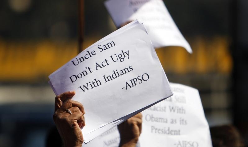 数千人H-1B面谈突取消被困印度 冲击美科技业