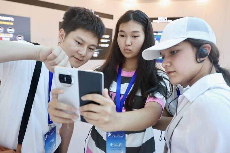 相隔5年 华为手机销量重返中国第一