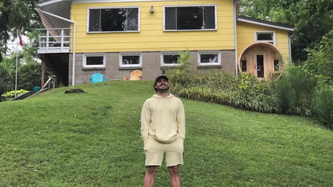 新规生效! 安省湖滨小镇度假屋房东”排队办证”, 有人干脆卖房退出